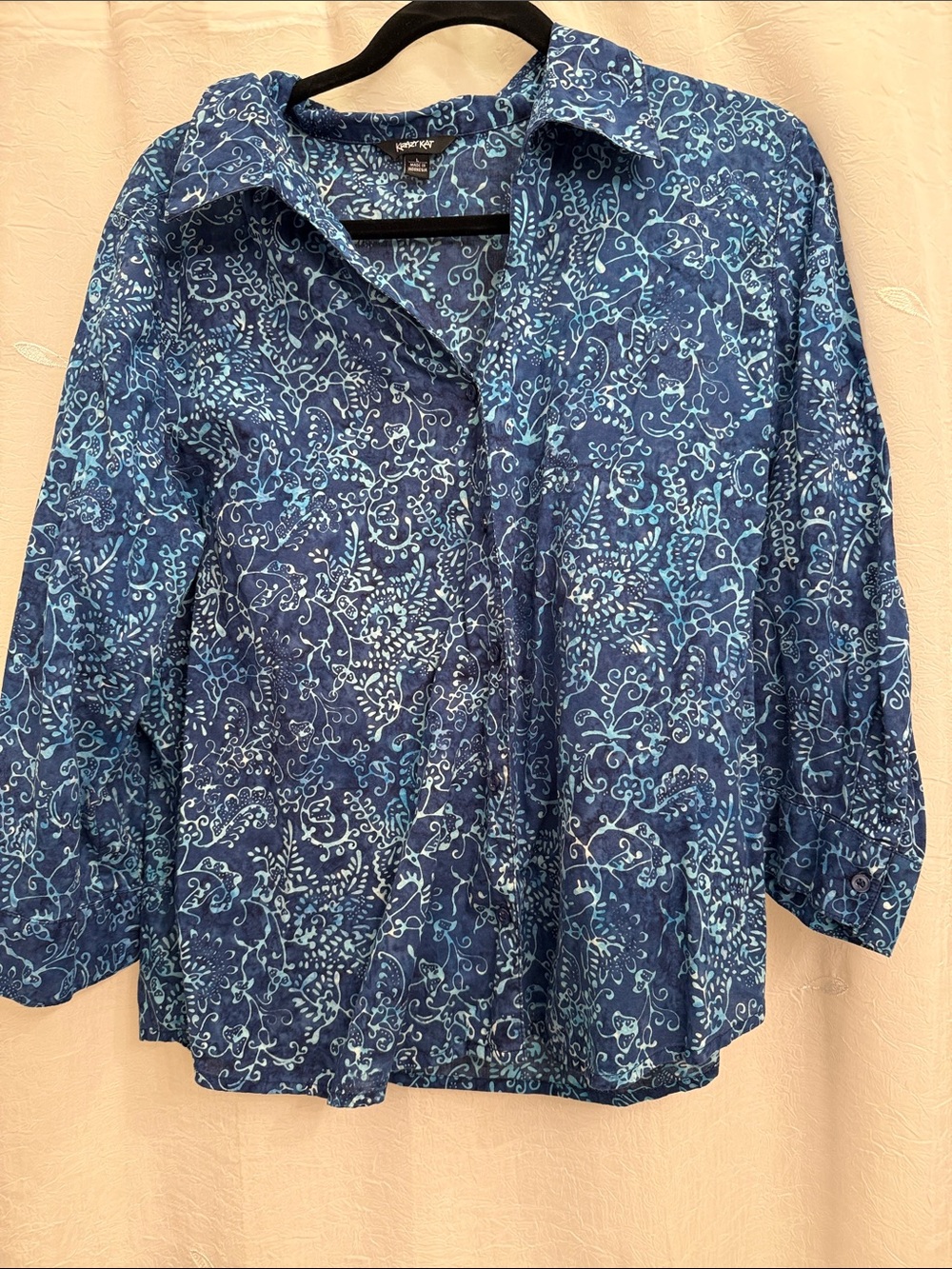 krazy kat Blue and Light Blue Floral Button-Down Shirt